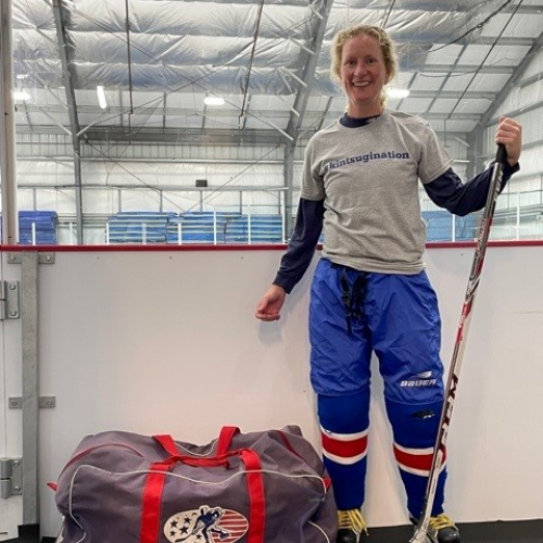 Hockey player in uniform